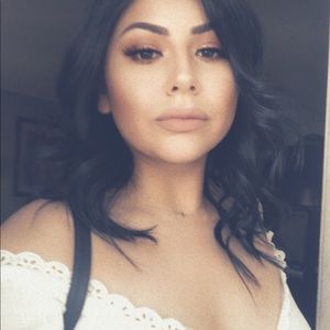 Meet your Posher, Maribel